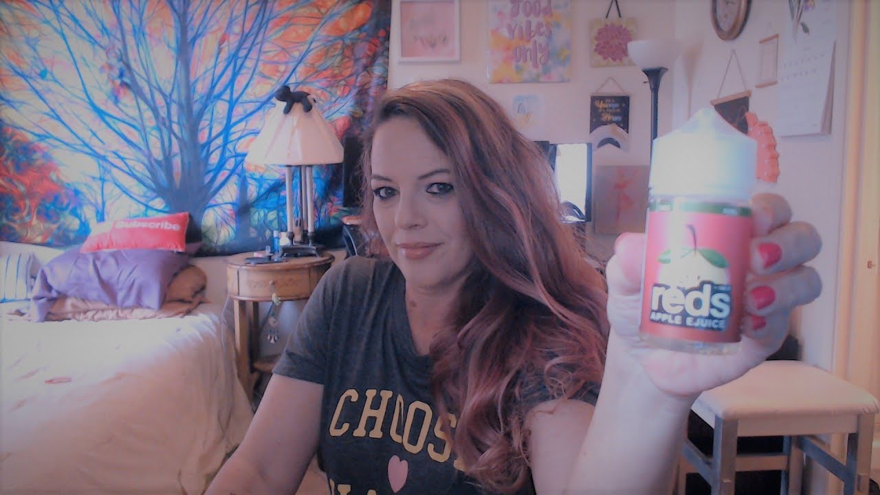 Strawberry-Red's Apple E Juice review!#RedsApple