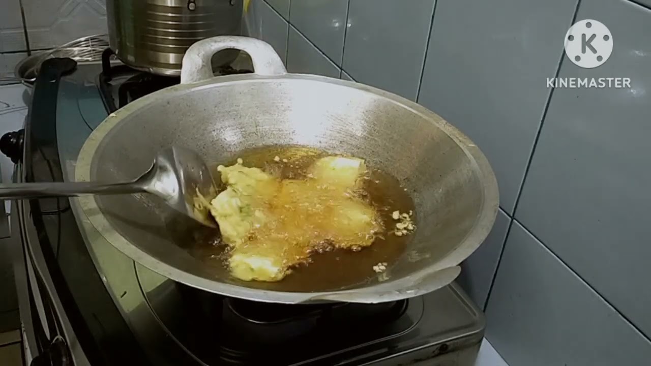 Masak Sayur bening ,goreng lauk ayam ,tempe mendoan ,ikan asin