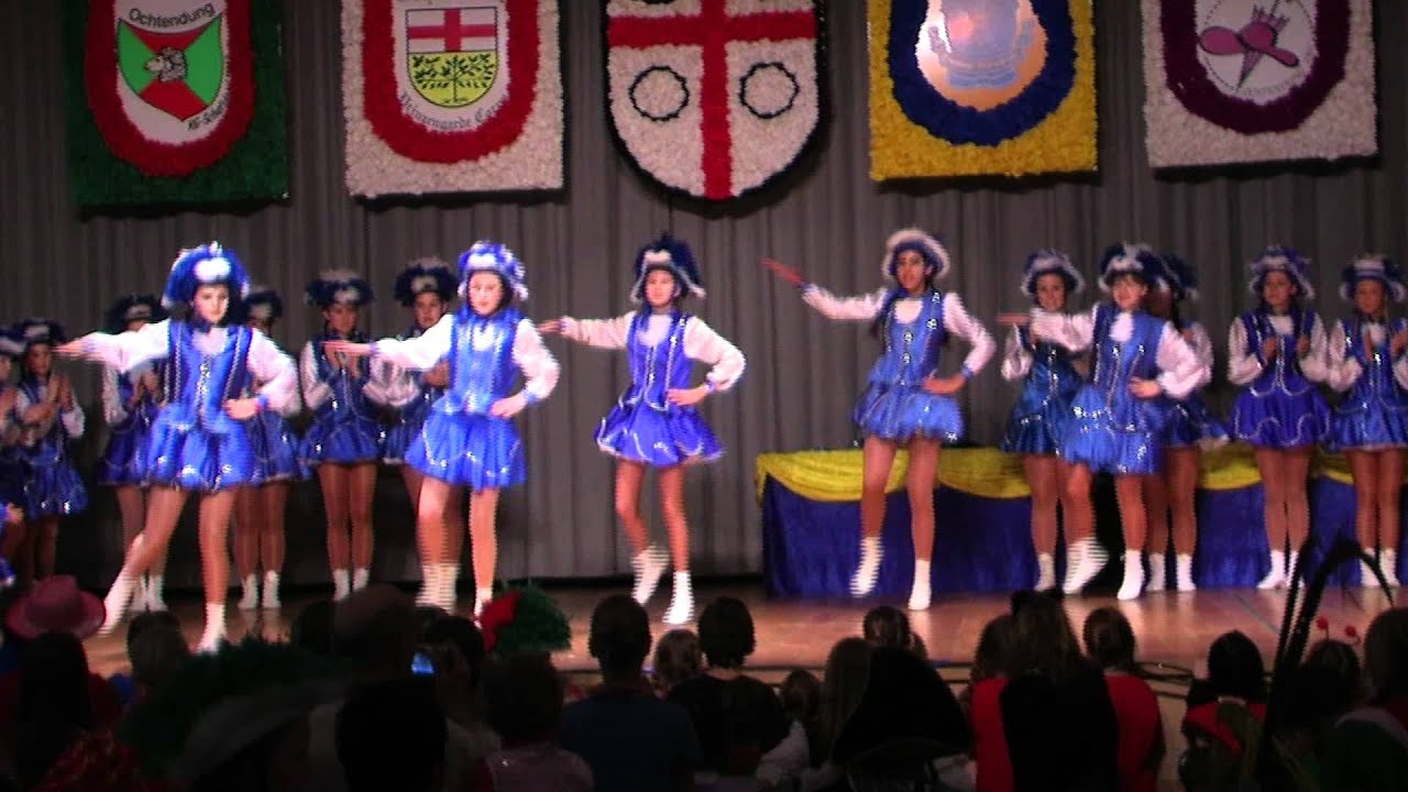Tanzgarde Blau-Weiß der DJK Ochtendung bei der Kinder-Kappensitzung 2012 der GOK Ochtendung