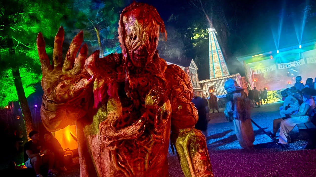 Lake Hickory Haunts North Carolina Top Haunted House Attraction - Full WalkThru 2025 Opening Night