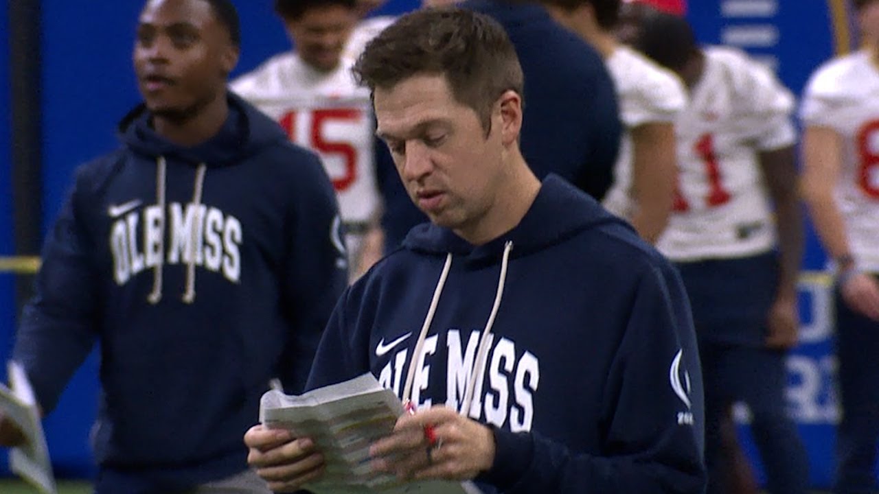 Charlie Weis Jr. discusses 'strange' experience as offensive coordinator of Ole Miss and LSU