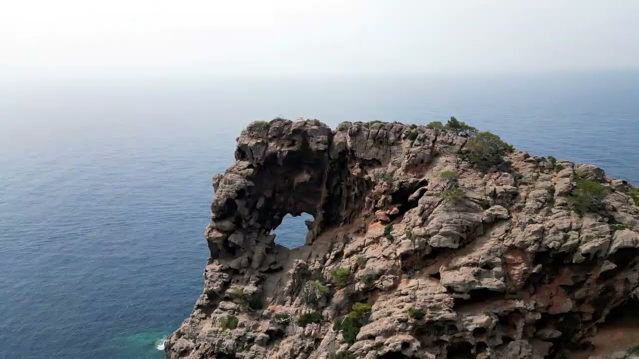 V&ocirc;o Secreto Panoramico Sa Foradada Cala D&eacute;ia Mallorca