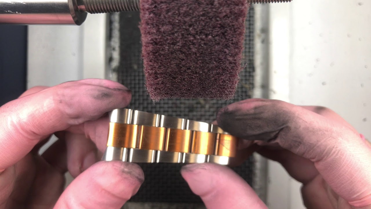 How to polish a Rolex white gold bracelet in 20 Minutes (Daytona Oyster Bracelet)