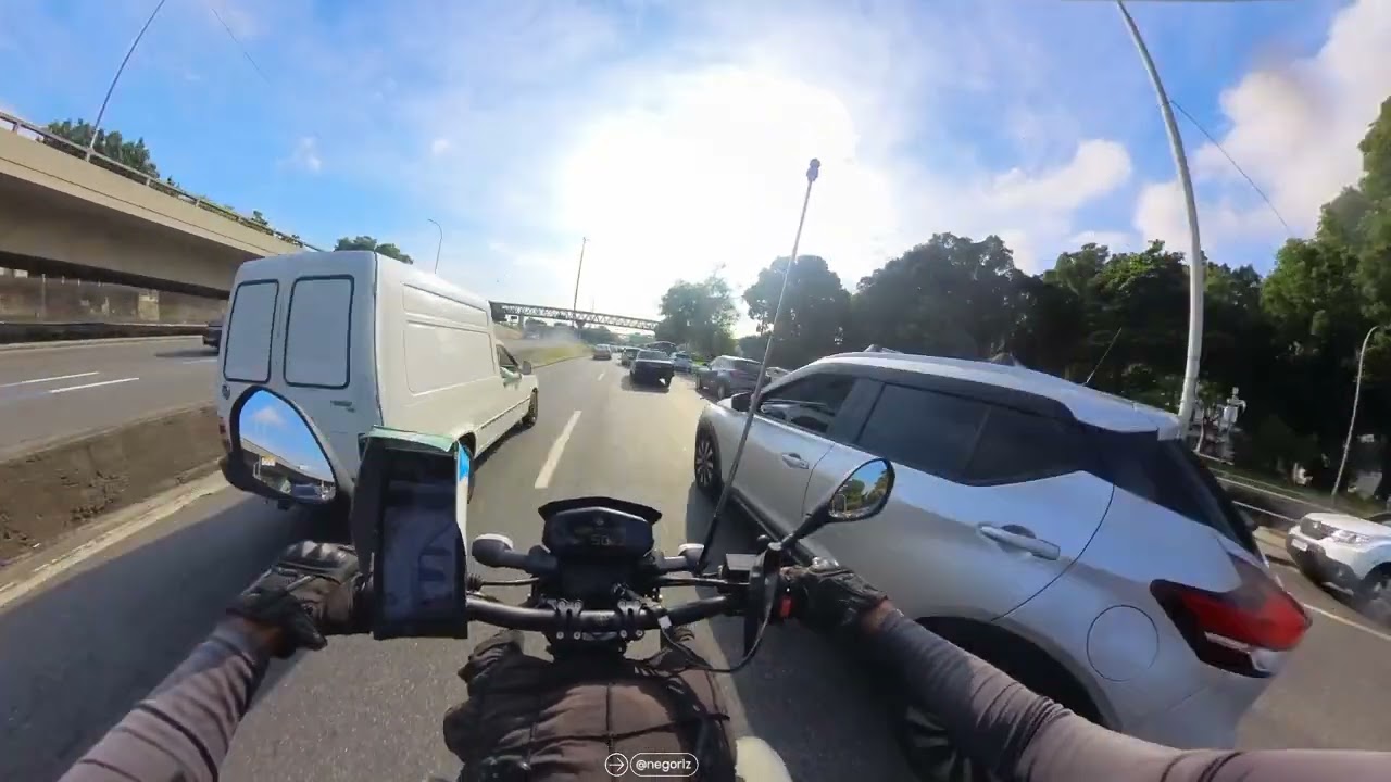 Que adianto !!! (motofaixa)