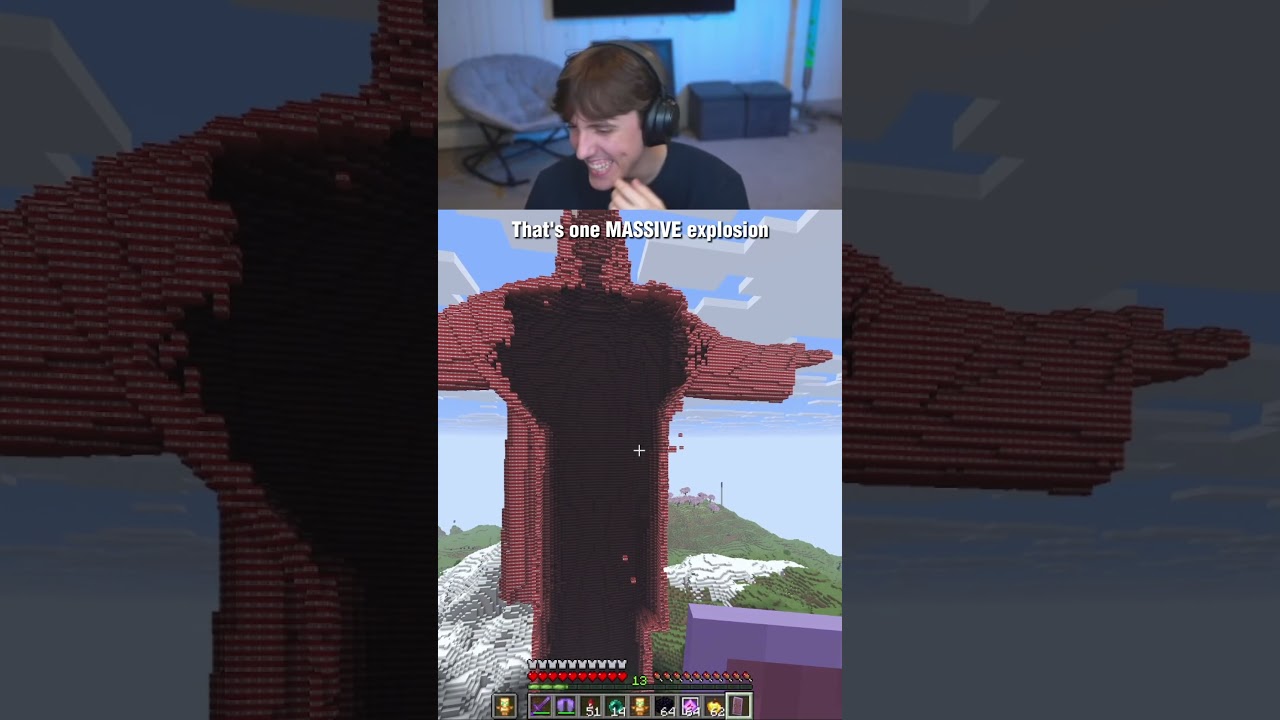 THATS A MASSIVE EXPLOSION #minecraft