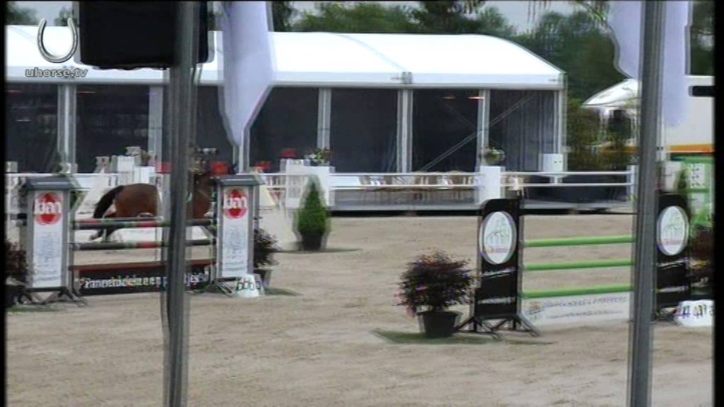 Michael Kearins & Emymolga winnaars 5- jarige springpaarden Jumping Etten-Leur 2014