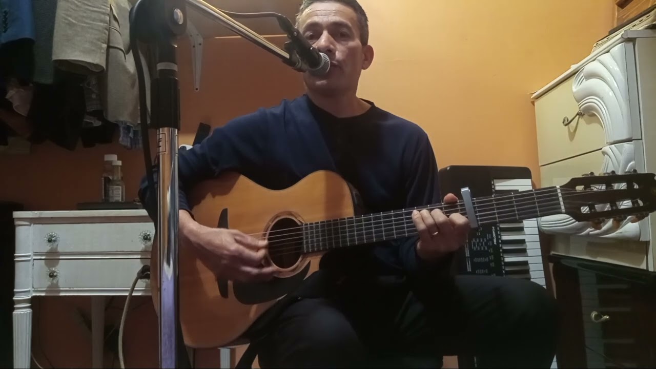 CUANDO EL  PUEBLO DEL SEÑOR  ALABA A DIOS,Tutorial con todos los acordes Circulo La menor