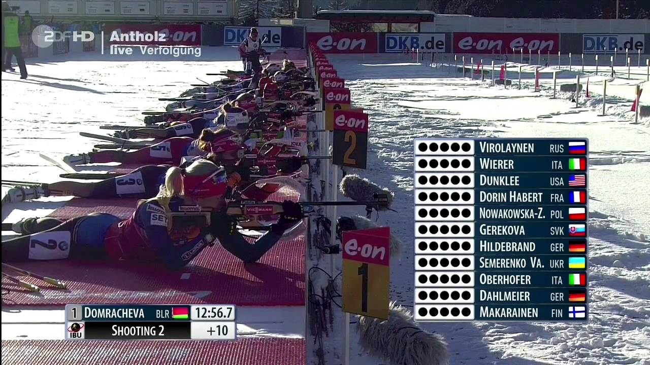 Women Pursuit 10 km in Antholz 2015