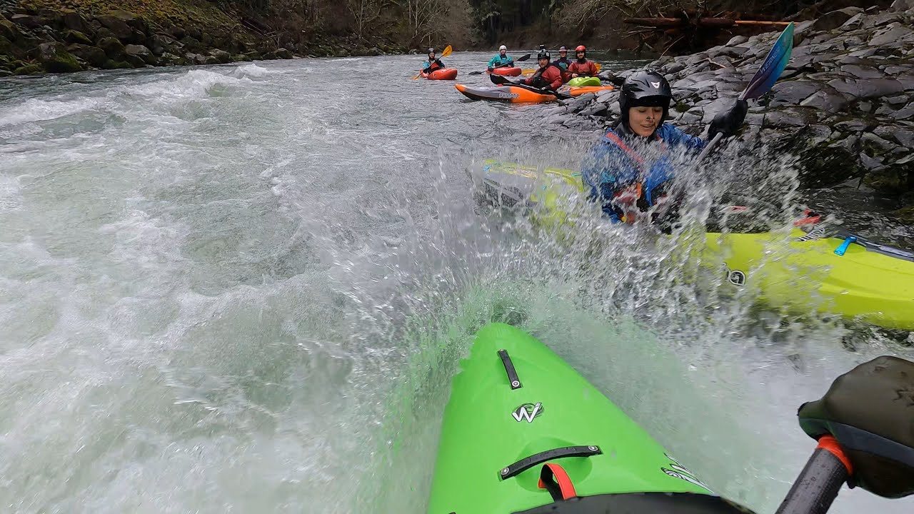 Molalla 3 Bears & 7 Paddlers