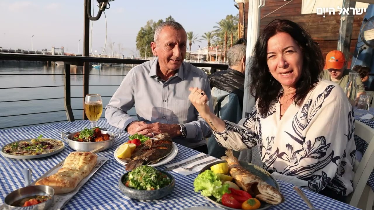 מאיה דרין מבקרת בקיבוץ עין גב ובנמל הדייגים
