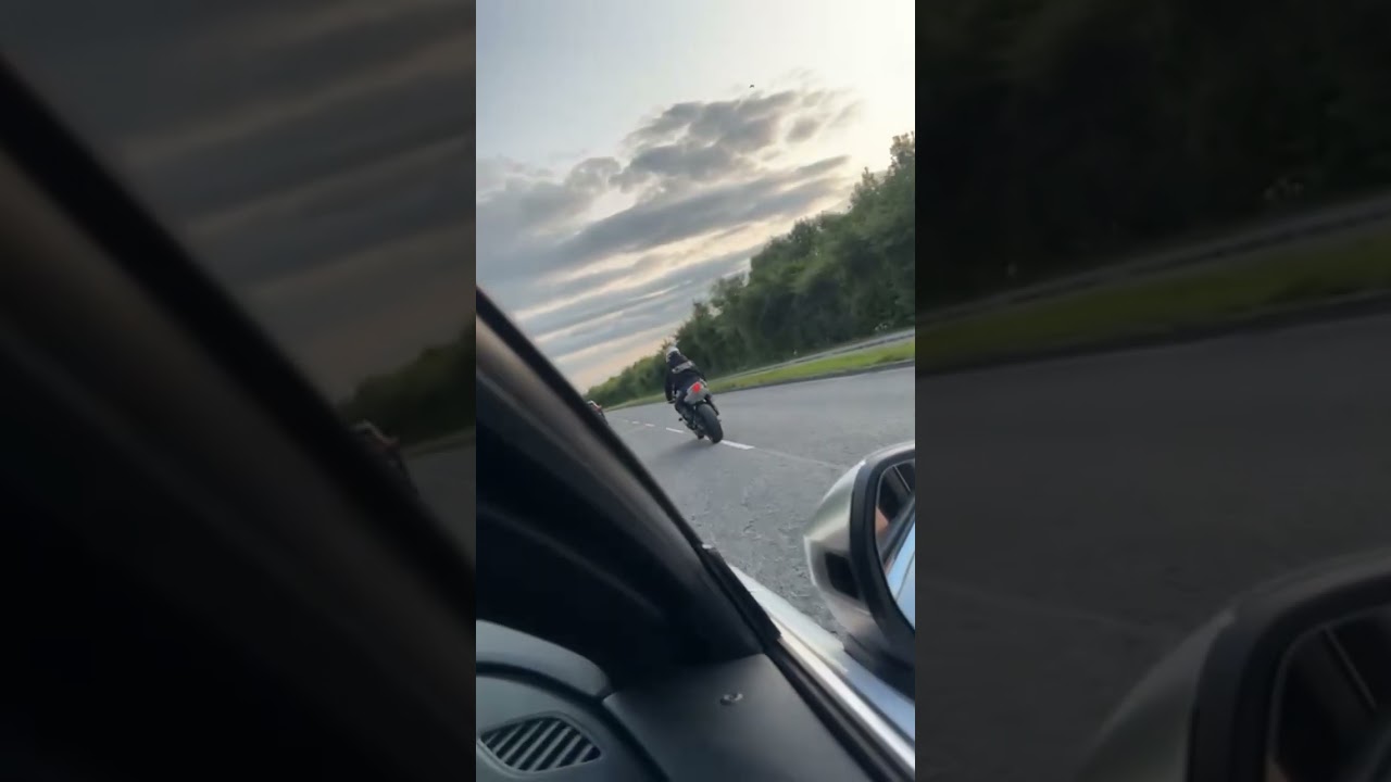 POV your mate doesnt have a bike 