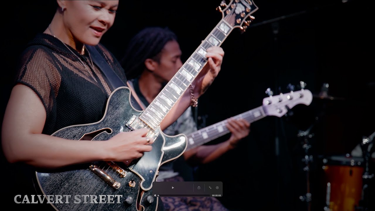 Andréa Lisa - CALVERT STREET (Live Version)