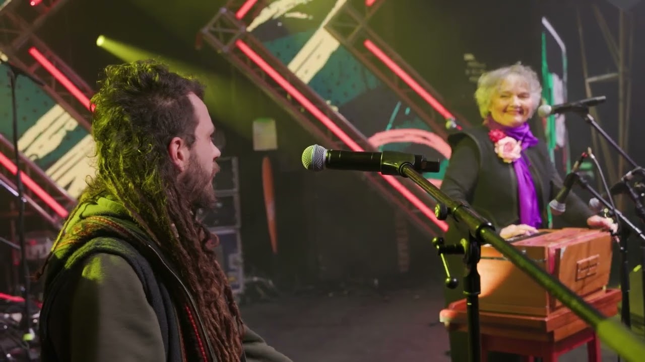Dunja Knebl & Roko Margeta - Pasem konja kraj mjeseca - Live @ Rock&Off