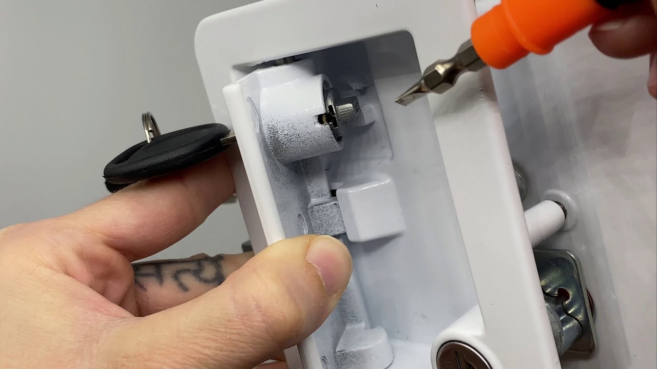 RV Mechanical Lock Key Cylinder Replacement by LATCH.IT