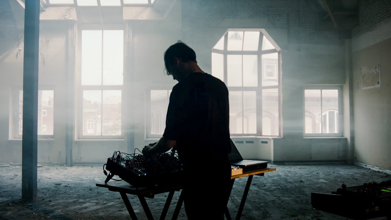 Electronic Live Set in an Abandoned Club