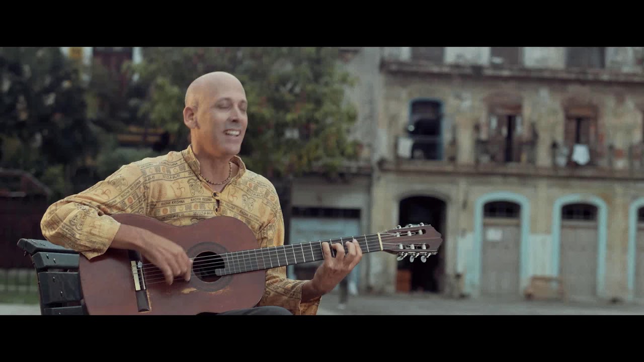 Video Clip de Leonardo Garcia: Bailando en la Telaraña