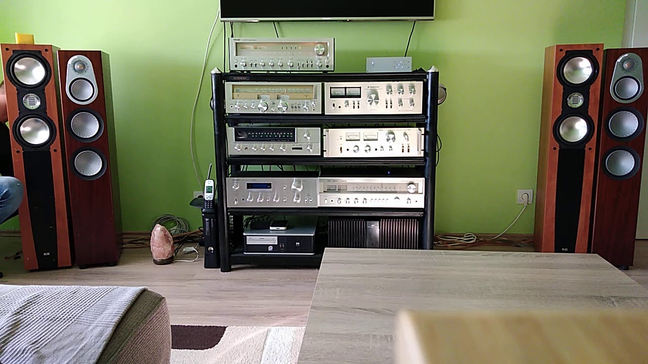 Elac FS 209 vs. Monitor Audio Silver 300 test ( Teac AG-5700)