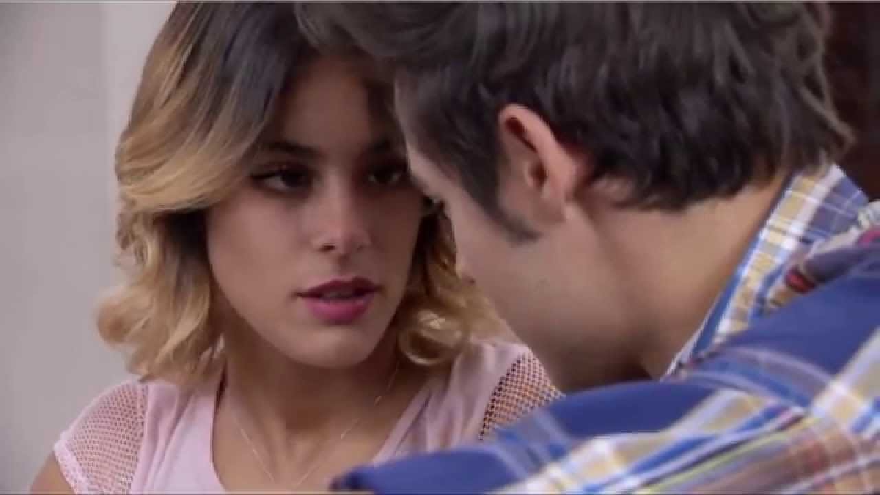 Violetta 3 - Violetta en Leon kussen? (Ep. 223)