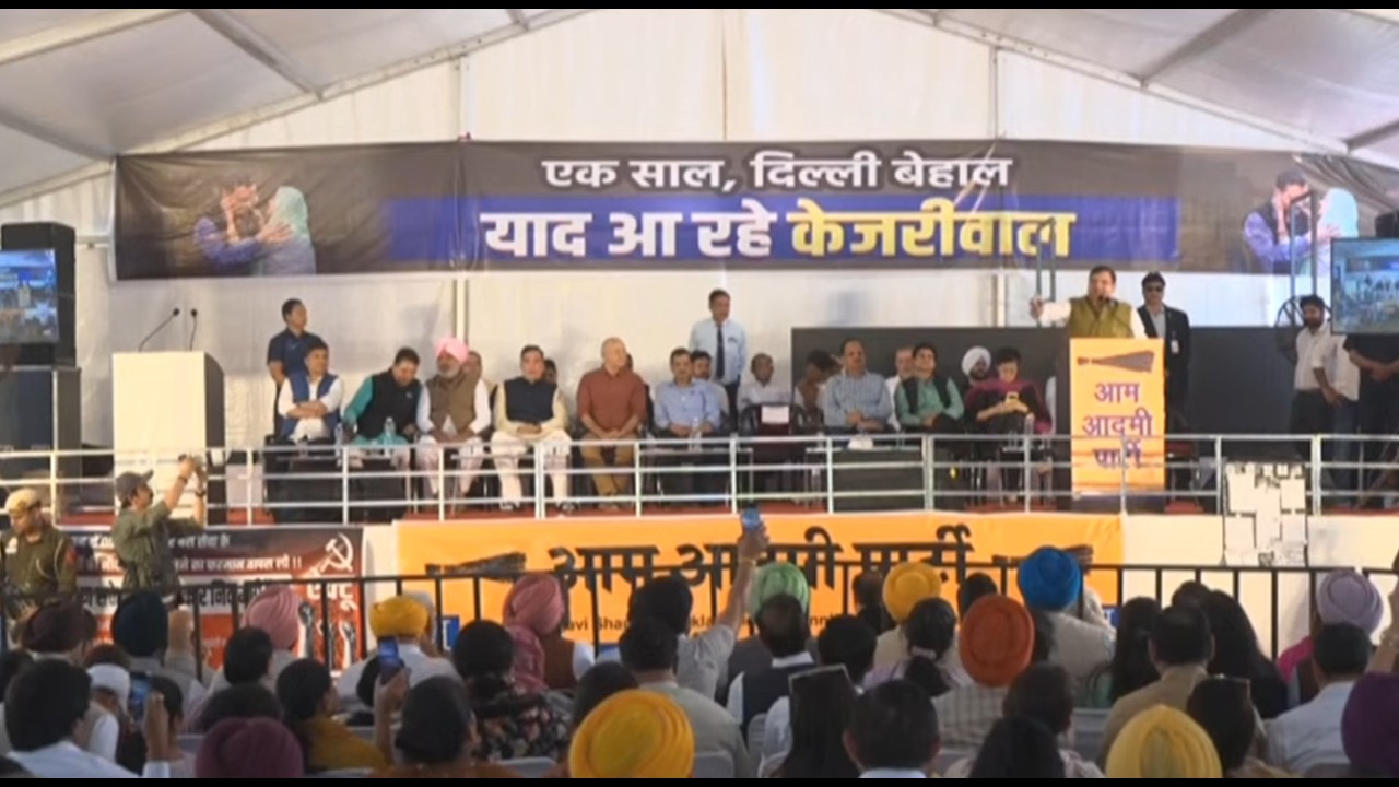 Arvind Kejriwal Addresses Supporters at Jantar Mantar