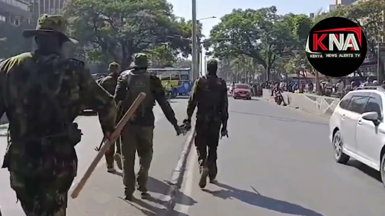 TOTAL SHUTDOWN IN THE CBD AS MATATU ENGAGE IN A SERIOUS STRIKE,BLOCKING ALL ROADS GETTING TO THE CBD