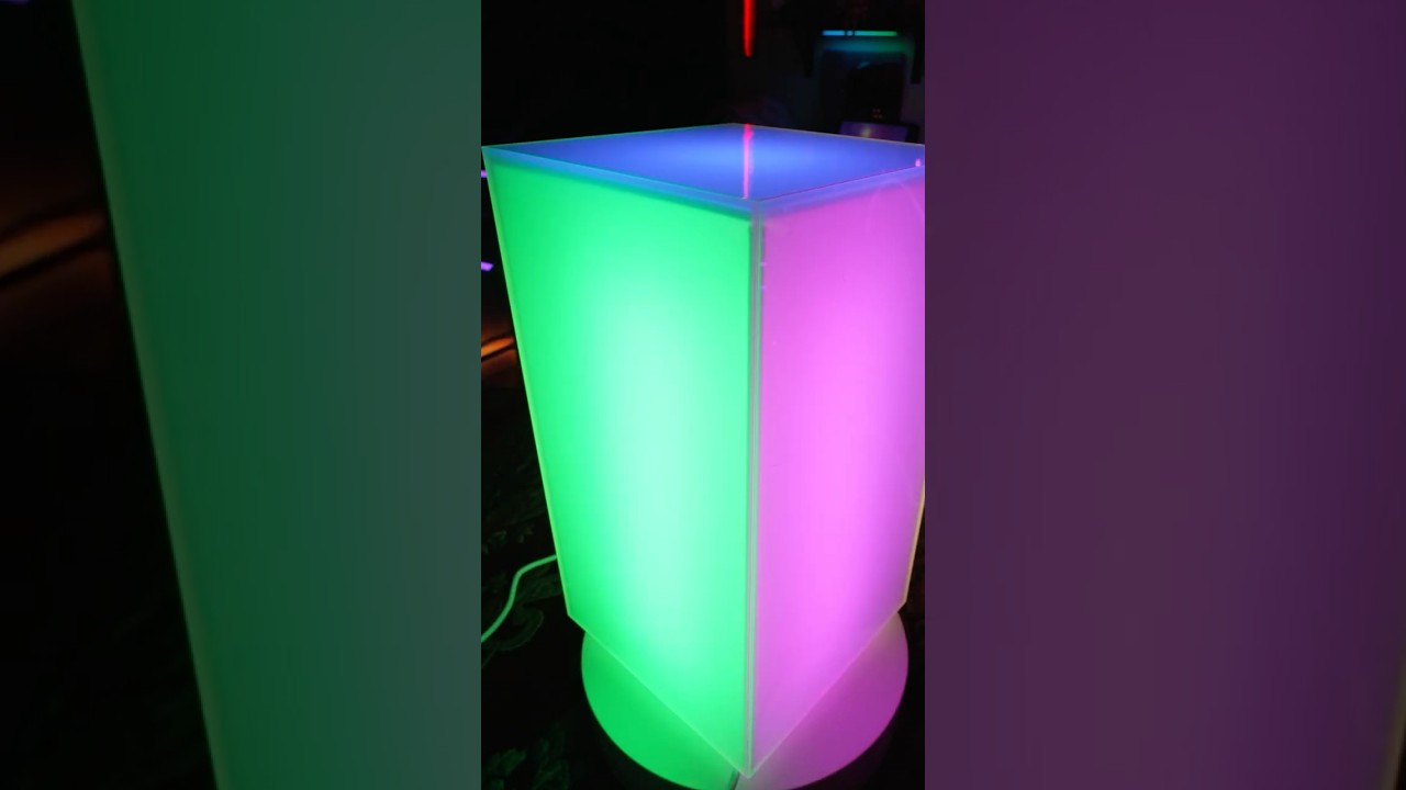Fluora Monos &ndash; Next-Level 3D RGB Lighting 🌈✨ #rgb #gaming #fluora #smartlighting #battlestation