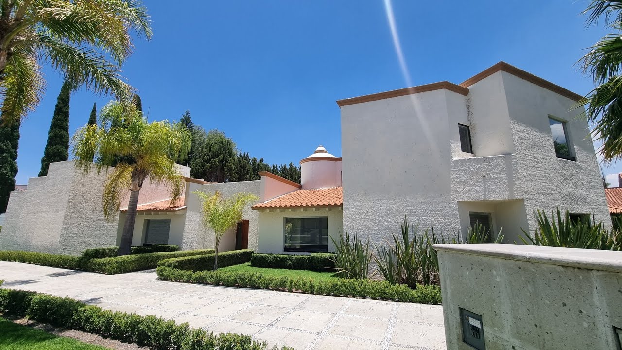 Venta y Renta de Casa de un piso en Residencial El Campanario y Club de Golf