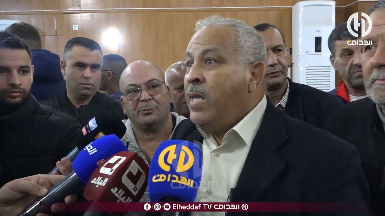 مراد مزيود عضو ديريكتوار اتحاد الحراش : 