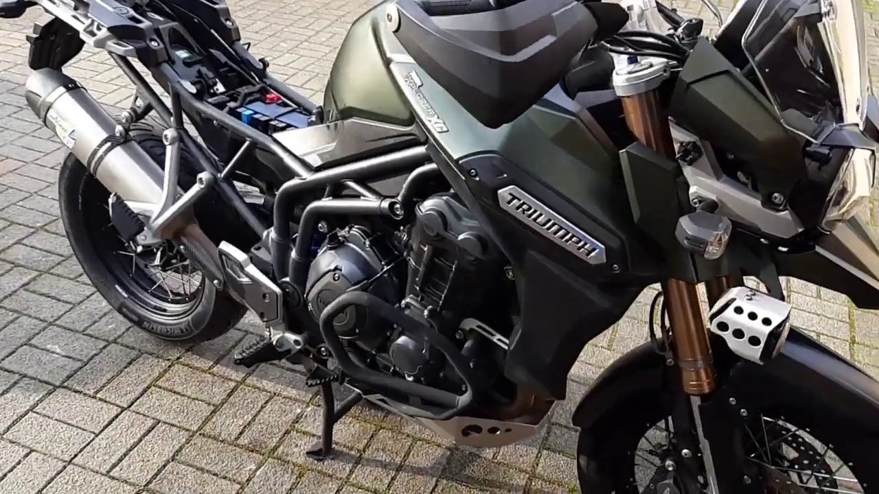 Triumph Tiger 1200 explorer XC 2013 with Leovince exhaust (Without DB killer)