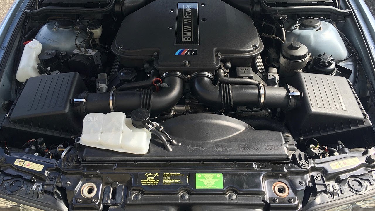BMW E39: замена замков капота и тросов своими руками