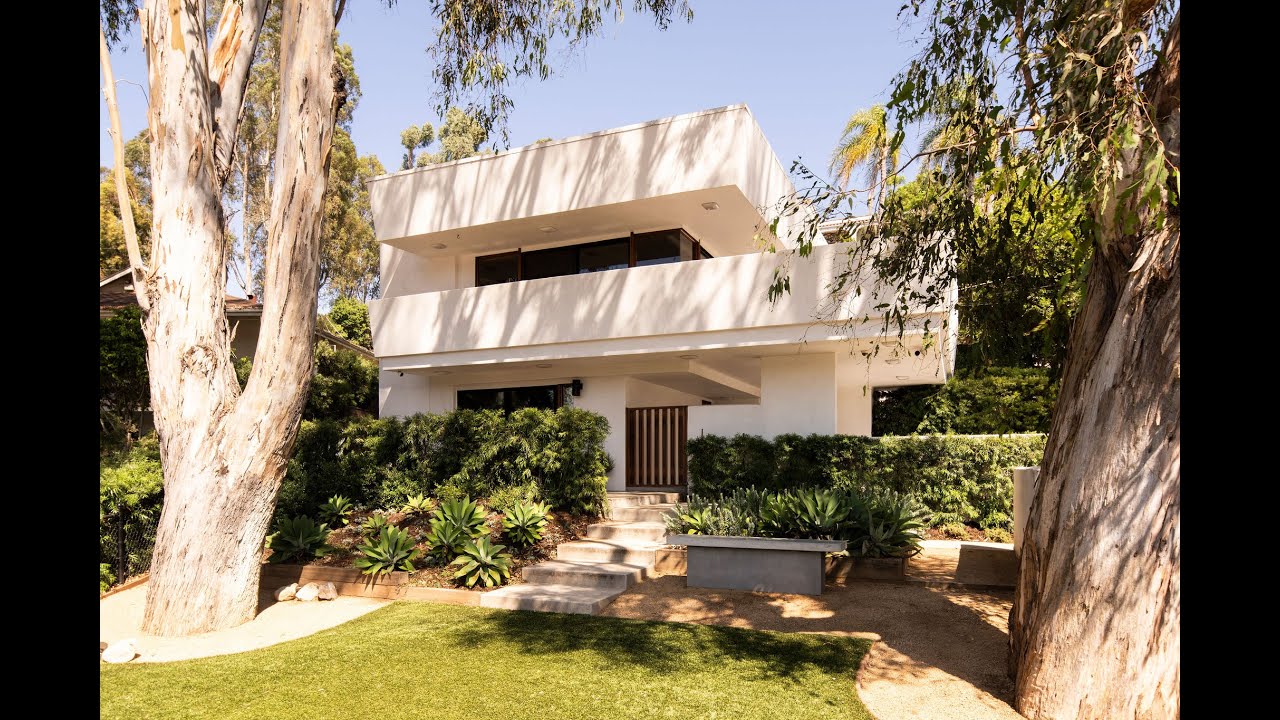 Mid Century Modern by Eric Lloyd Wright in Silver Lake