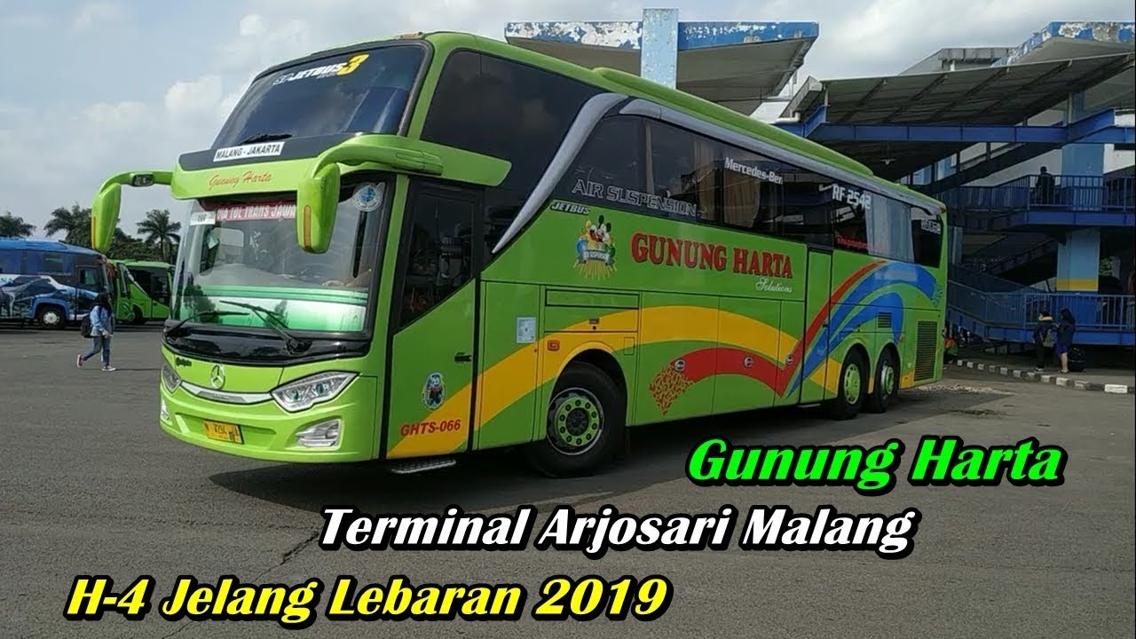 Bus Gunung Harta di Terminal Arjosari Malang || Arus Mudik 2019