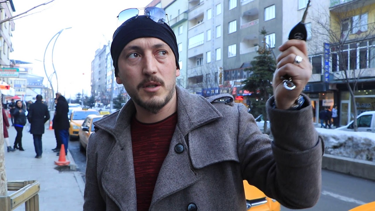 Hakkari'de Çamurlu yollar çile ve eziyete dönüştü