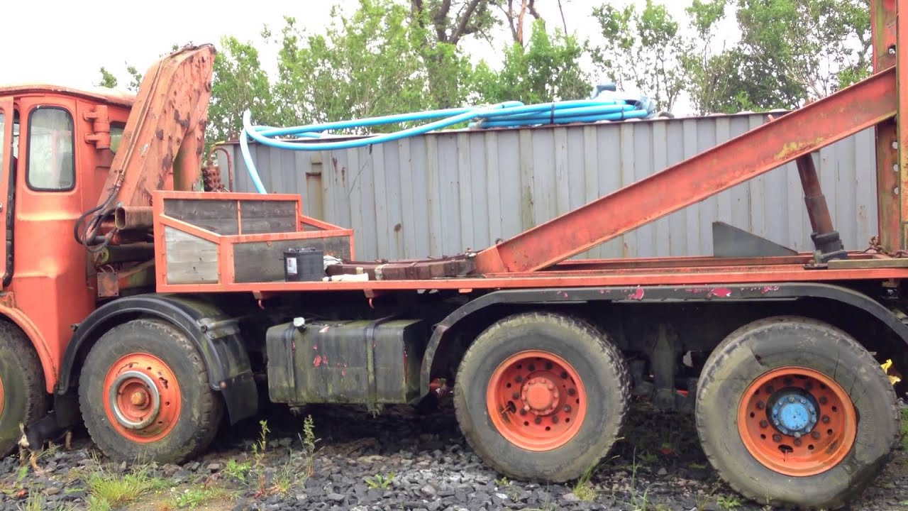 ERF - 68GX2 Recovery Truck with HIAB