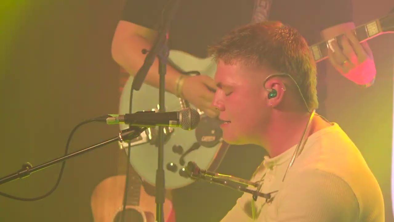 Joel Foster performs 'Infected' and 'Sinners'