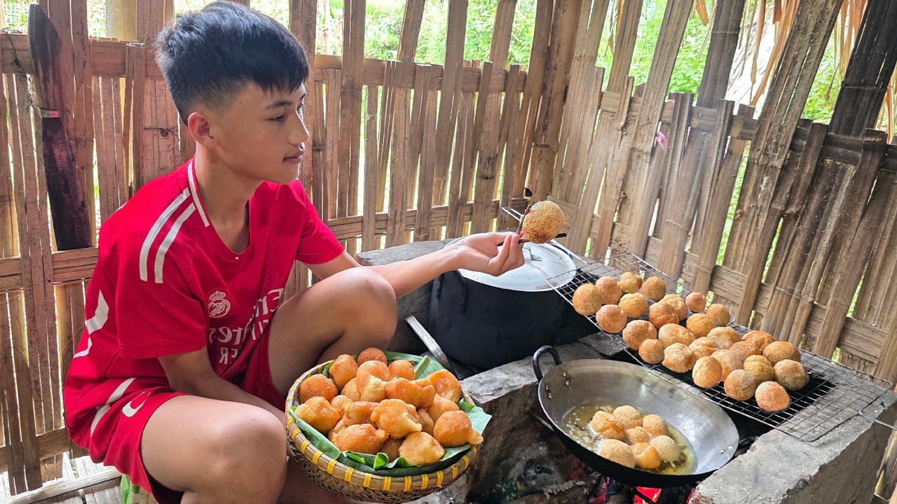 Full video:Nam harvests vegetables fruits, makes pastries to sell, cooks, and takes care of his pets
