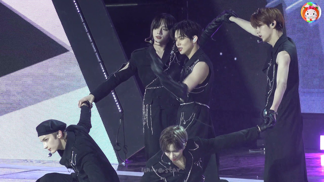 [4K] 211203 포항 愛 ON K-POP 콘서트 | 투모로우바이투게더 9와 4분의 3 승강장에서 너를 기다려(Run Away) | TXT 직캠 (FanCam)
