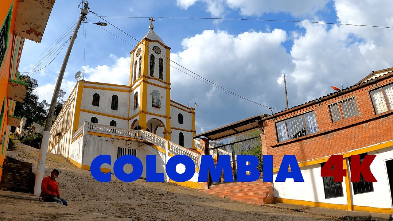 Tiny Andean village on a summit ⛪ Reventones, Colombia 4K WALK