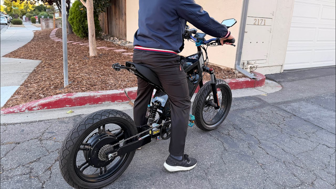 Neighbor’s bomber bike build 5kw hub first testing 60v 72150 Sabvoton controller first ride. 