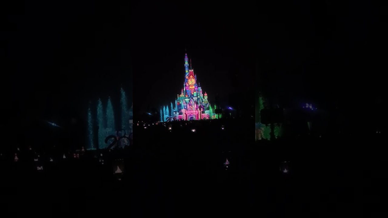 Disney 20th Anniversary Momentus! 30 minutes spectacular show at the castle of magical dreams in HK!