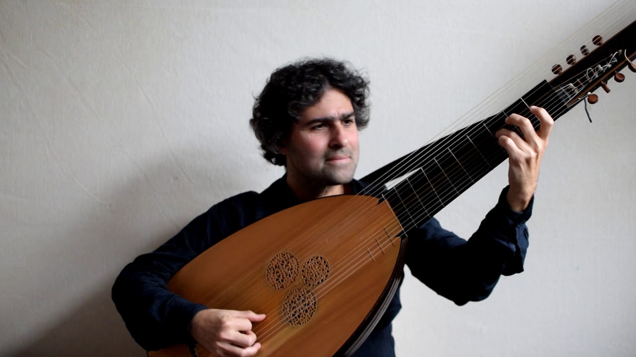 Robert de Visee: Sarabande in A minor theorbo
