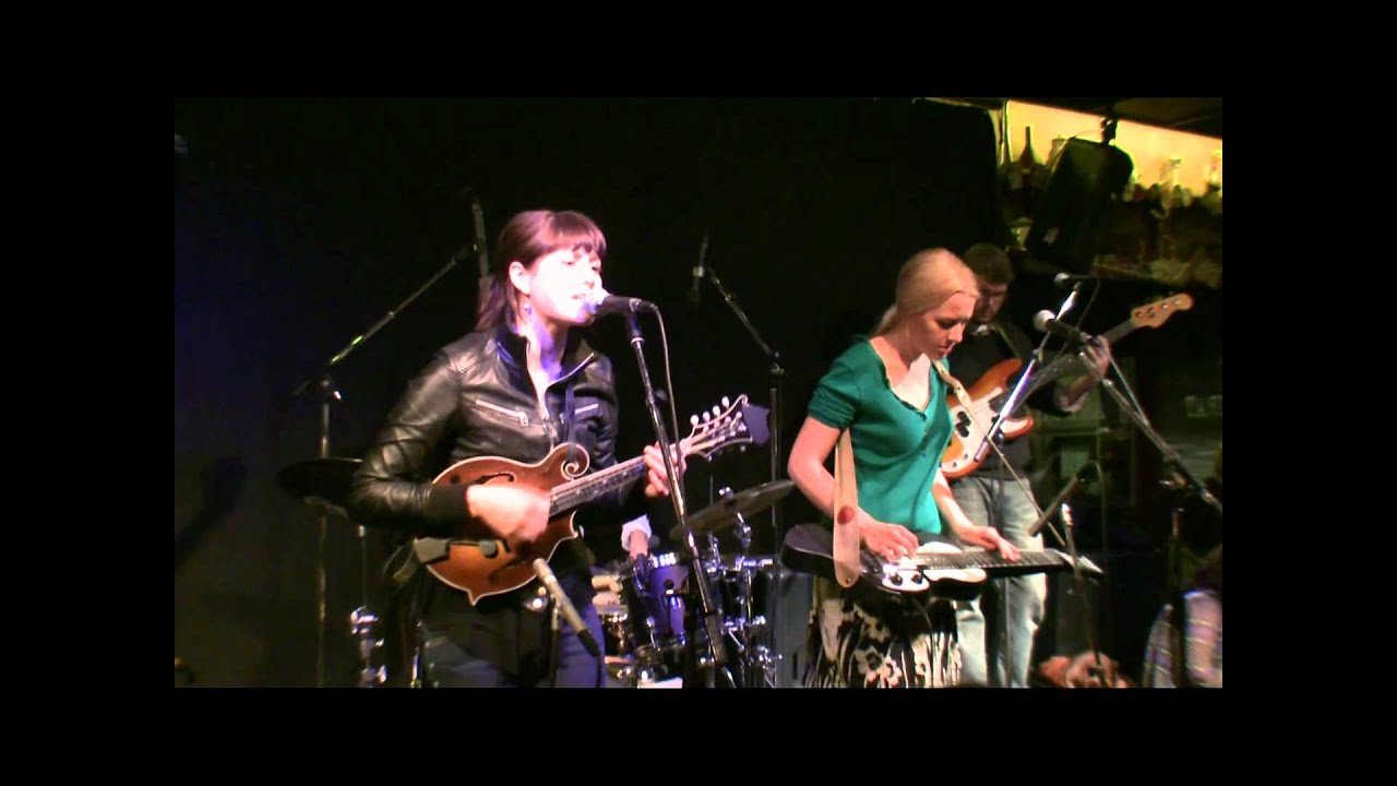 Larkin Poe - Just in Case