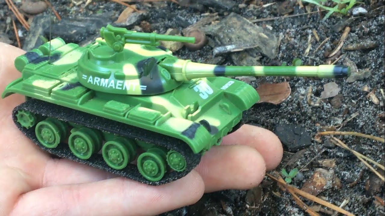 Miniature RC Tank Review!