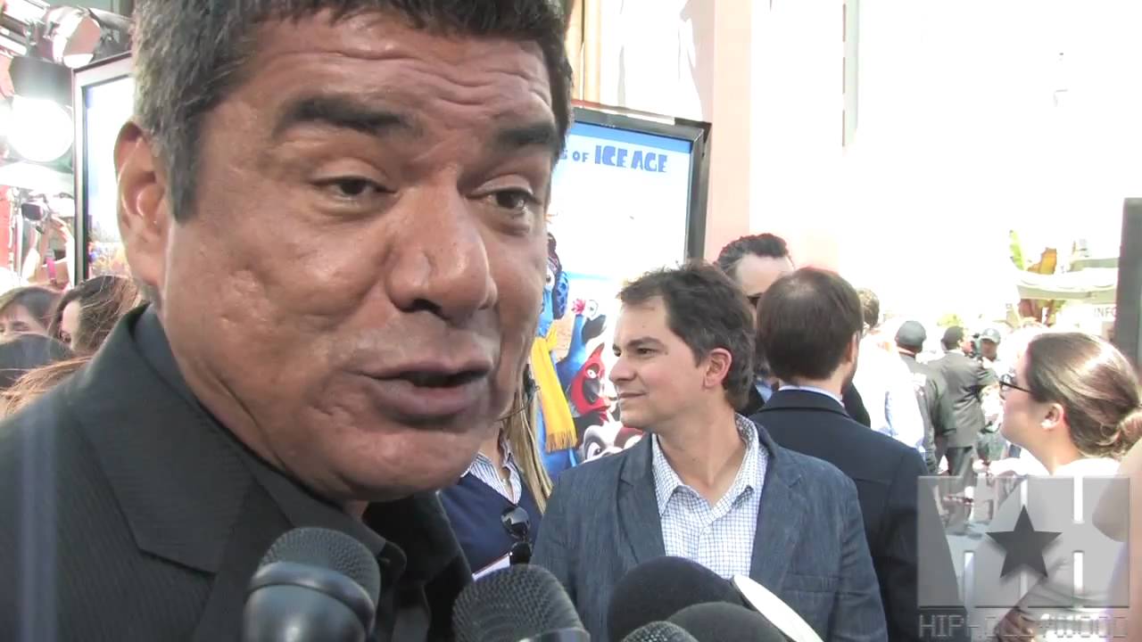 George Lopez and Halle Berry in ''Skank Robbers'' - HipHollywood