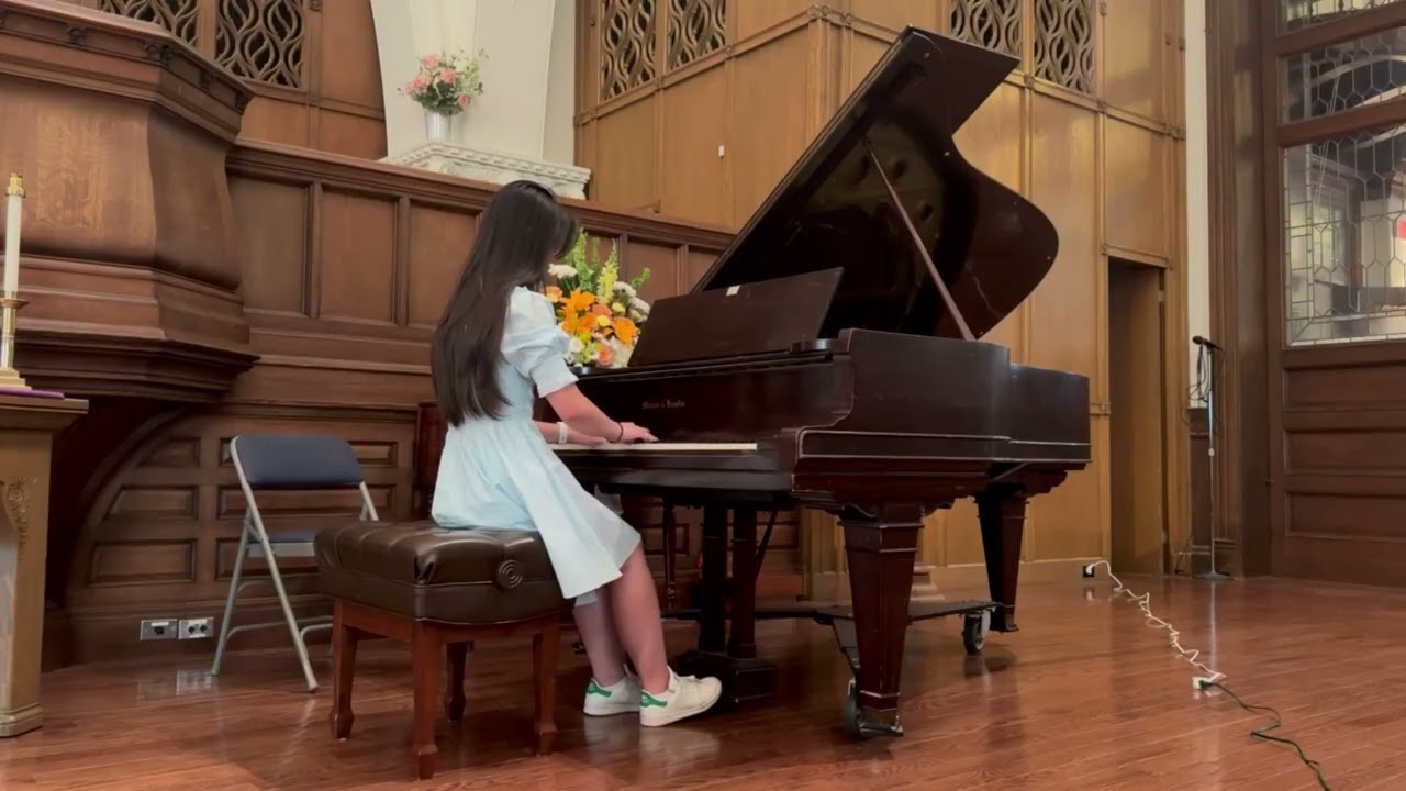 Emma Nguyen: Liszt, Un Sospiro Performance