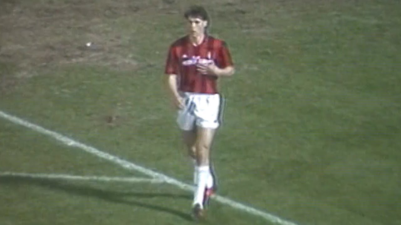 Van Basten vs Werder Bremen Brilliant Performance (1988/89 UCL QF) Full HD