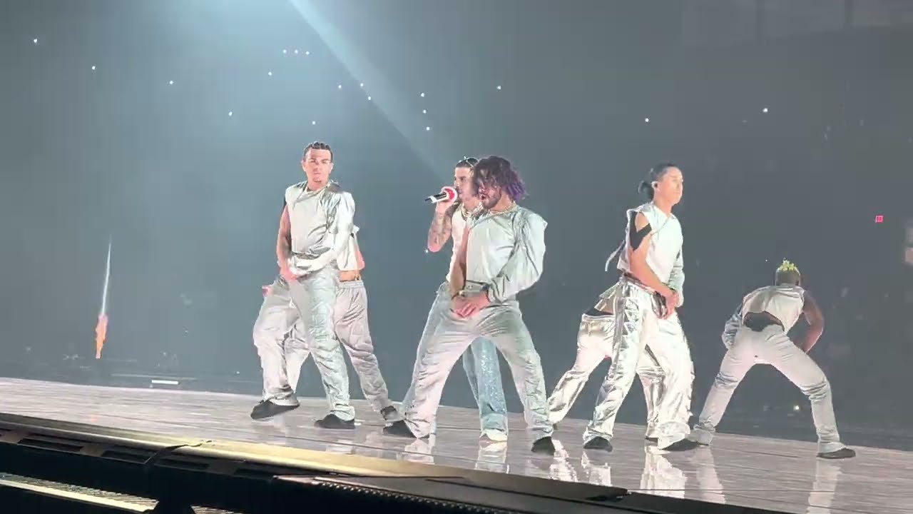 Rauw Alejandro - DE CAROLINA/PUNTO 40 (Live in Chicago 2023)