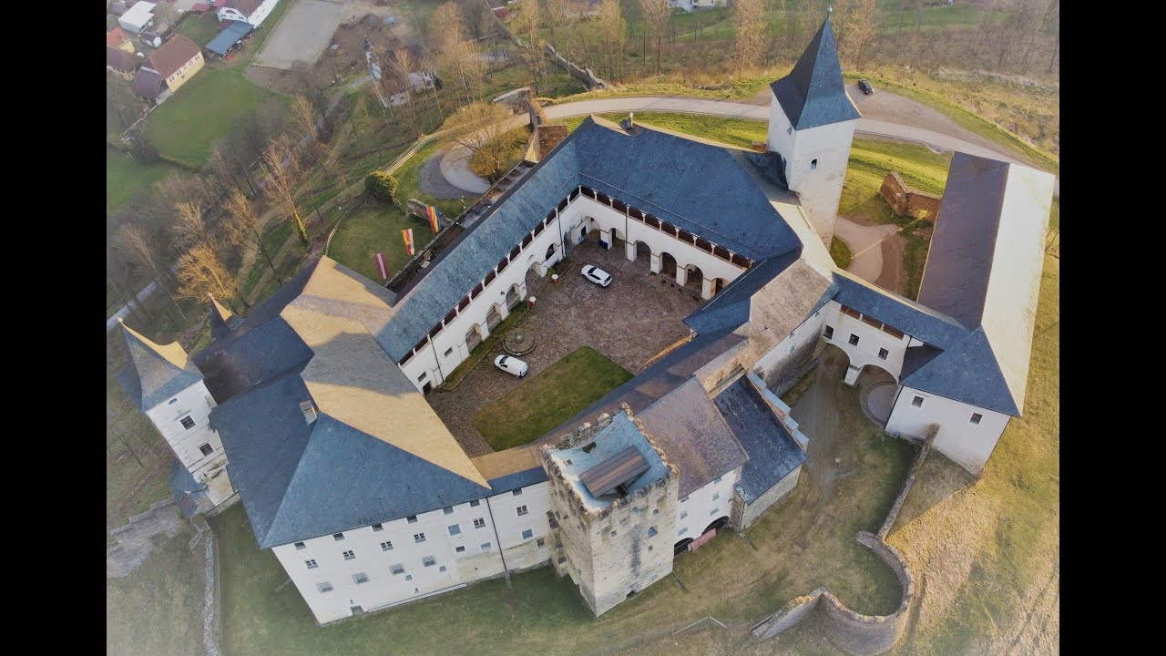 Zammelsberg in den Gurktaler Alpen und Straßburg in Österreich