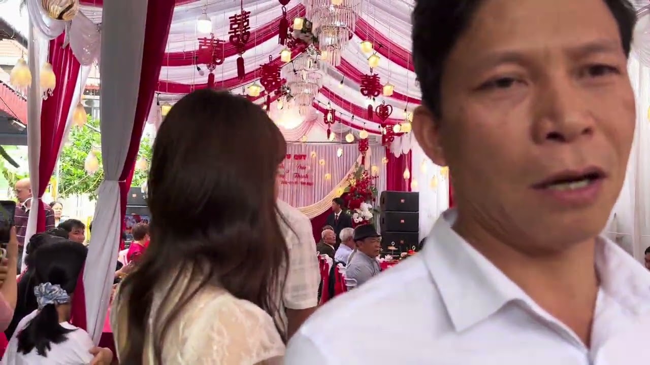 Đám cưới hương thịnh