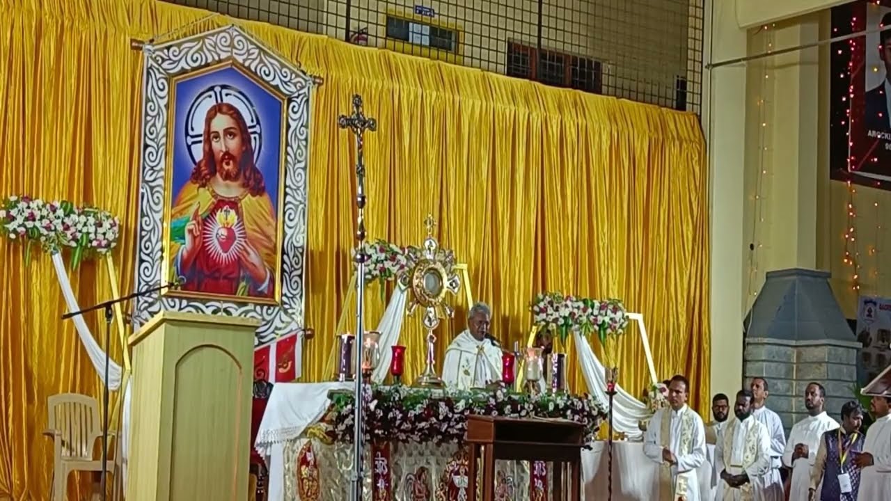 Adoration and blessing | Sacred Heart Church, Bangalore
