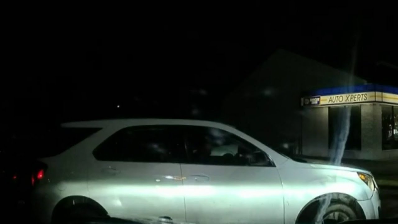 Driver wanted for hitting police officer in Madison Heights